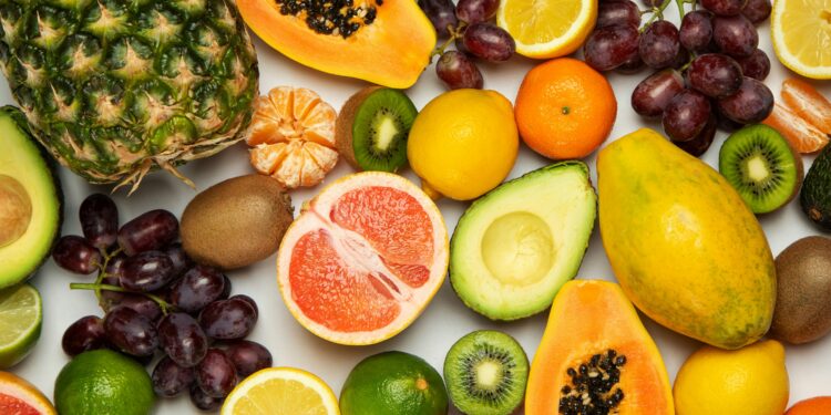 Frutta. Crediti: Julia Zolotova via Unsplash