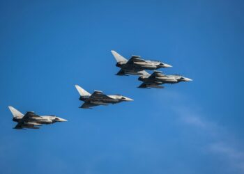 Un gruppo di aerei militari. Crediti: SaiKrishna Saketh Yellapragada via Unsplash