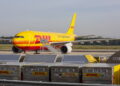 DHL, spedizione di merci tramite trasporto aereo [foto: Robert Schmiegelt/imagoeconomica]