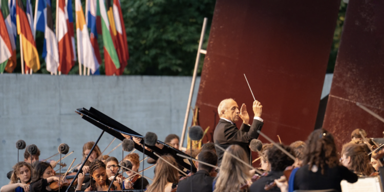 Orchestra giovanile dell'UE. Crediti: Sofija Palurovic via il sito ufficiale dell'Orchestra giovanile dell'UE