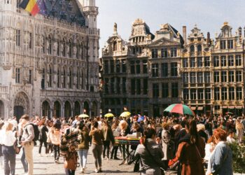Grand Place (Bruxelles). Crediti: Nate Holland via Unsplash
