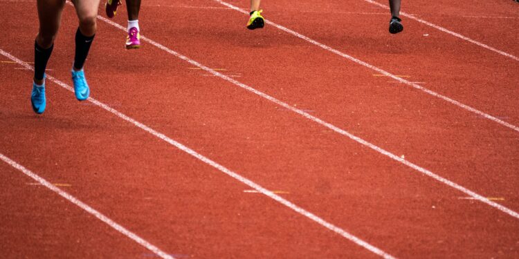 Gara di atletica. Crediti: Nicolas Hoizey via Unsplash