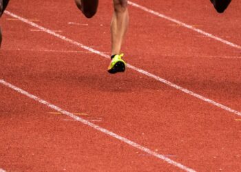 Gara di atletica. Crediti: Nicolas Hoizey via Unsplash