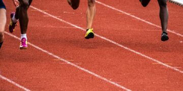 Gara di atletica. Crediti: Nicolas Hoizey via Unsplash