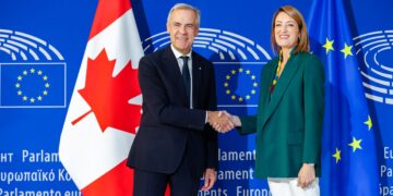 Il primo ministro canadese, Mark Carney, accolto questa mattina (17 settembre) dalla presidente del Parlamento europeo, Roberta Metsola. Source: EU Parliament