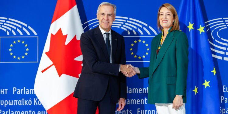 Il primo ministro canadese, Mark Carney, accolto questa mattina (17 settembre) dalla presidente del Parlamento europeo, Roberta Metsola. Source: EU Parliament