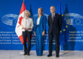 La presidente della Commissione europea, Ursula von der Leyen, la presidente del Parlamento europeo, Roberta Metsola, il premier canadese Mark Carney, il 16 settembre 2026 a Strasburgo a margine del discorso sullo stato dell'Unione. Source: Imagoeconomica