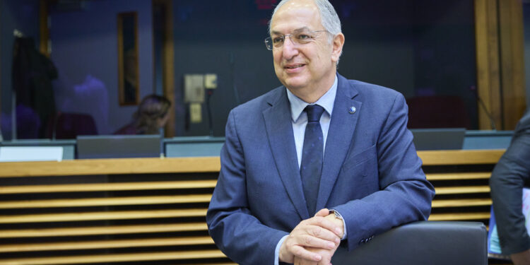 COSTAS KADIS COMMISSARIO EUROPEO PER LA PESCA E GLI OCEANI (Imagoeconomica)