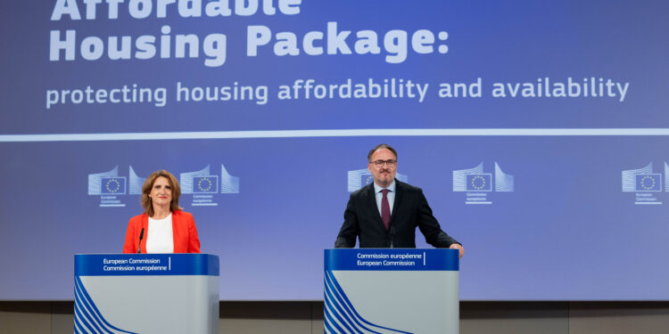 Da sinistra a destra, la commissaria europea per la Concorrenza, Teresa Ribera, e il commissario europeo per l'Energia, Dan Jørgensen. Crediti: Commissione europea