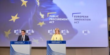 Il vice presidente esecutivo per Prosperità e Strategia industriale, Stéphane Séjourné, e la commissaria a Startup, ricerca e innovazione, Ekaterina Zaharieva, in conferenza stampa (9 settembre 2026). Source: EC Commission
