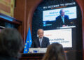 Il commissario europeo per la Difesa, Andrius Kubilius, alla seconda conferenza sull'accesso allo spazio di Parigi. Crediti: Commissione europea