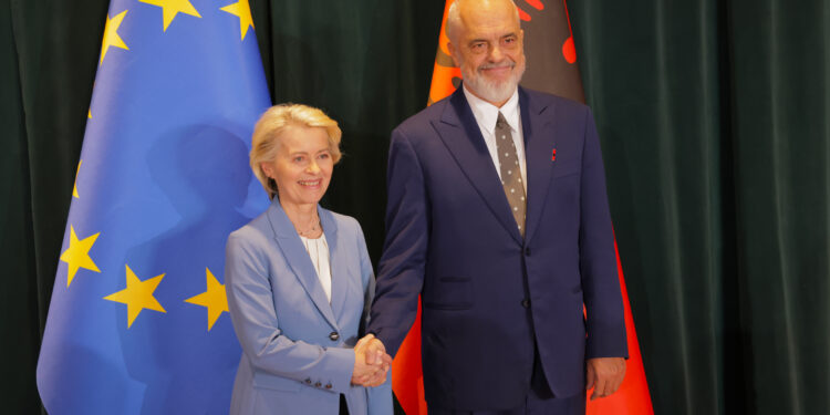 Albania - Tirana - Allargamento - von der Leyen, tour Balcani occidentali