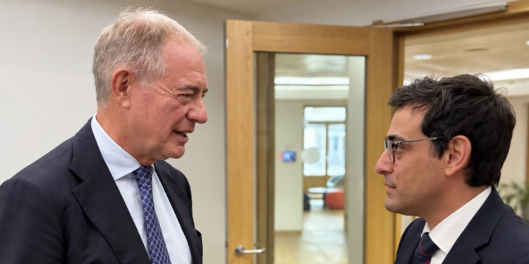 ll ministro delle Imprese e del Made in Italy, Adolfo Urso, e il vicepresidente esecutivo responsabile per la Strategia industriale, Stephane Séjourné. Crediti: Canali social del ministro Adolfo Urso