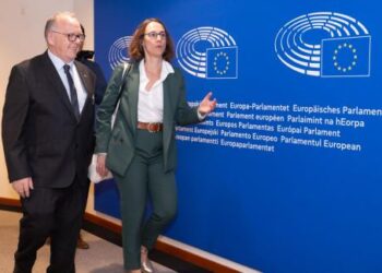La neoeletta presidente del Consiglio economico, sociale e ambientale francese, Claire Thoury, con il presidente del CESE, Séamus Boland. Source: EESC