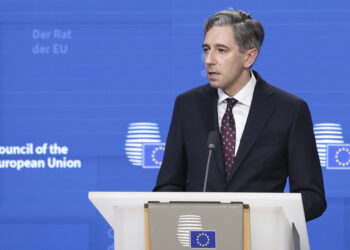 Il ministro delle Finanze irlandese e presidente di turno del consiglio Ecofin, Simon Harris [Bruxelles, 10 luglio 2026. Foto: European Council]