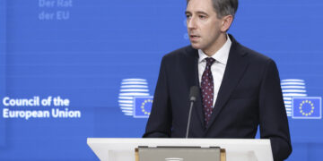 Il ministro delle Finanze irlandese e presidente di turno del consiglio Ecofin, Simon Harris [Bruxelles, 10 luglio 2026. Foto: European Council]