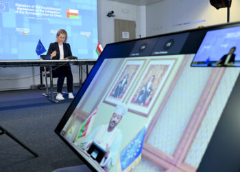 L'Alta rappresentante per la politica estera e di sicurezza dell'UE, Kaja Kallas, sullo sfondo [foto: European Council