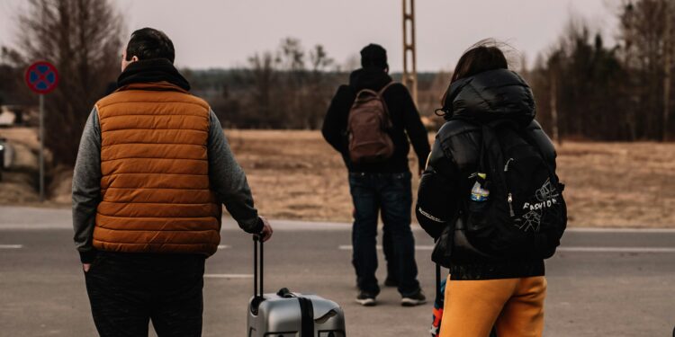 Sfollati ucraina. Crediti: Kevin Bückert via Unsplash