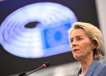 La presidente della Commissione europea, Ursula von der Leyen, nel dibattito in aula a Strasburgo sul prossimo Consiglio europeo del 15 e 16 ottobre 2026 sul cui tavolo ci sarà il tema del bilancio pluriennale. 06 Ottobre 2026 Source: Copyright: © European Union 2026 - Source : EP
