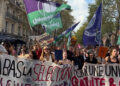 Una manifestazione di studenti in Francia nell'ottobre 2026. (Imagoeconomica)