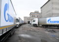 Camion di Gazprom per forniture di energia e prodotti energetici [foto: imagoeconomica]