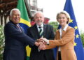 Il presidente del Brasile, Luiz Inacio Lula da Silva, tra il presidente del Consiglio europeo, Antonio Costa, e la presidente della Commissione europea, Ursula von der Leyen [Evian-le-Bains, 16 giugno 2026. Foto: Frederic Sierakowski/imagoeconomica