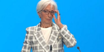 Christine Lagarde, presidente della BCE, in conferenza stampa dopo il Consiglio direttivo BCE. 29 ottobre 2026. Source: Imagoeconomica