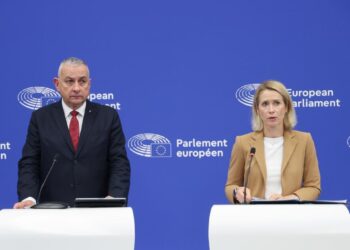 L'Alta rappresentante UE per la Politica estera e di sicurezza, Kaja Kallas, e il commissario ai Partenariati internazionali, Jozef Síkela. Conferenza stampa a Strasburgo, 20 ottobre 2026. Source: EC Audiovisual