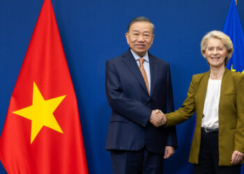 Il segretario generale del Comitato centrale del Partito Comunista del Vietnam e presidente della Repubblica socialista del Vietnam, Tô Lâm, e la presidente della Commissione europea, Ursula von der Leyen. Crediti: Commissione europea