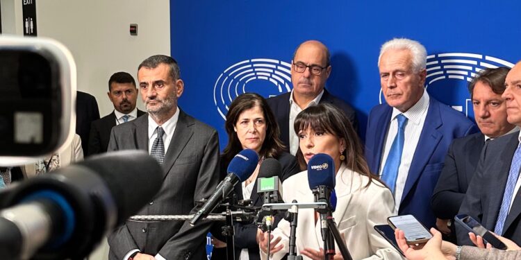 I presidenti di alcune Regioni italiane e alcuni eurodeputati commentano la proposta irlandese per il prossimo QFP. Crediti: Staff PD del Parlamento europeo