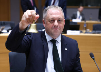 Il ministro di Stato presso il Ministro di Stato presso il Dipartimento del Taoiseach, Thomas Byrne. Crediti: Consiglio dell'Unione europea