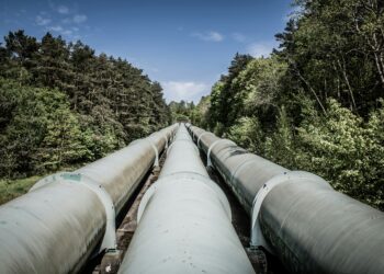 Pipeline. Photo de Wolfgang Weisersur Unsplash
